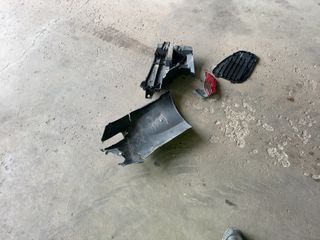 Vehicle Parts Image #3